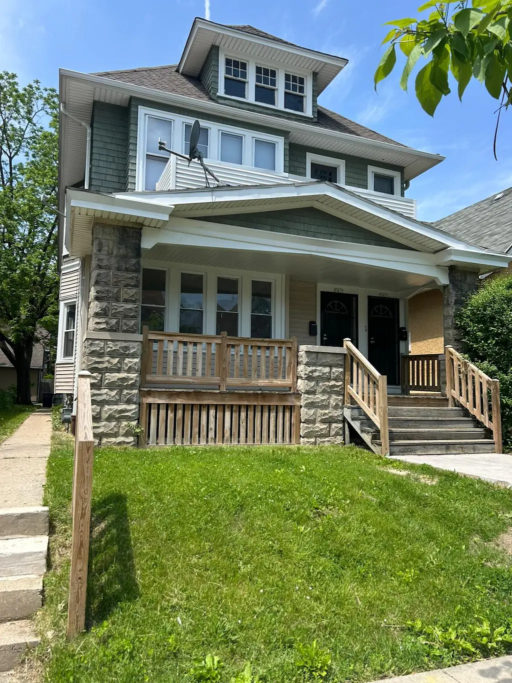 24352437 N. 41st Street Milwaukee, WI 53210